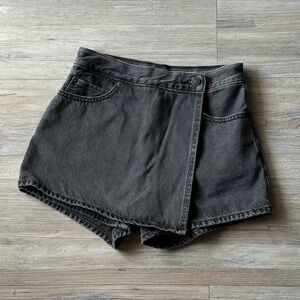 Levi's Black Skorts High-Waisted Denim